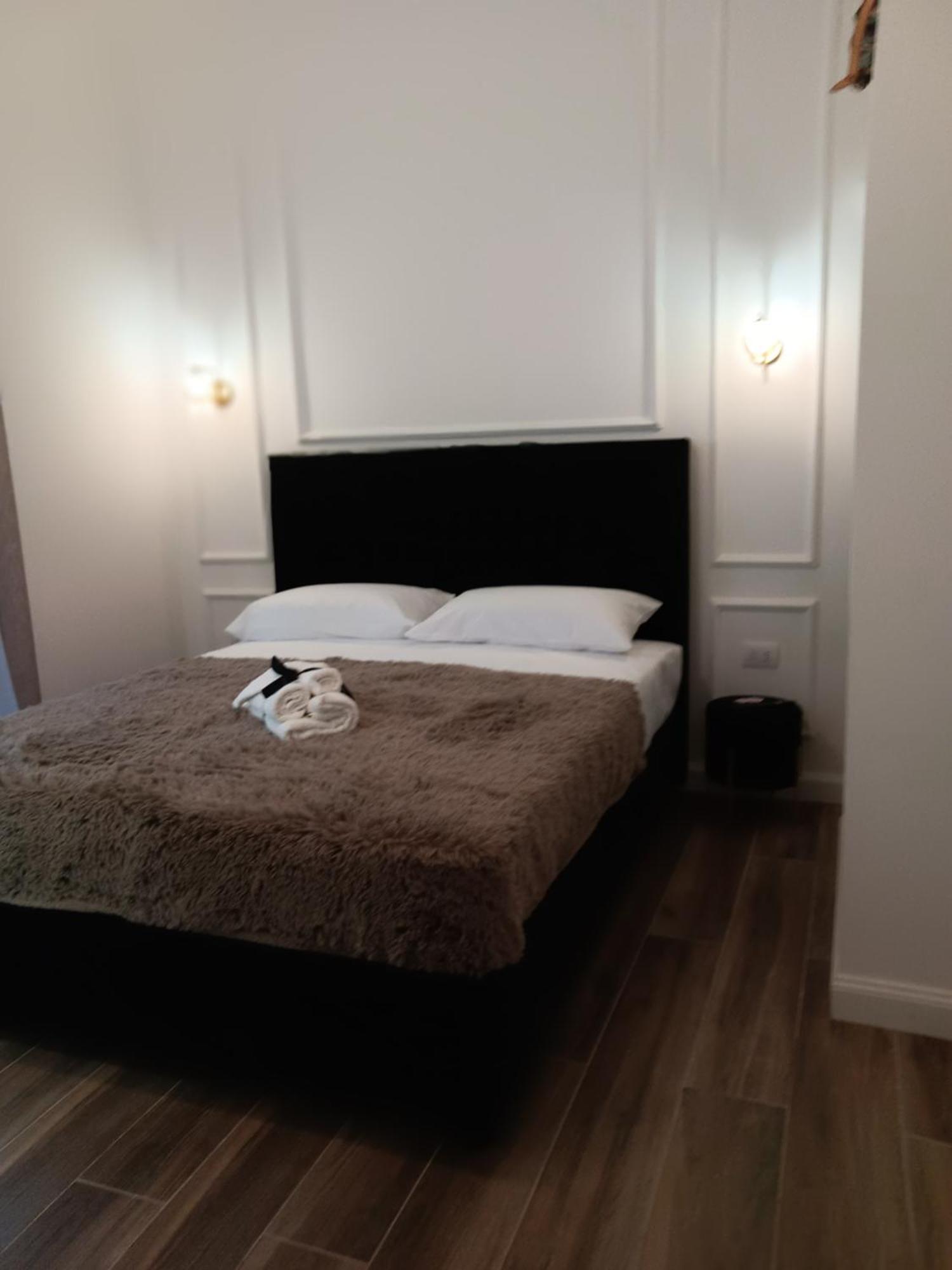 La Maison Di Luche' Apartment Naples